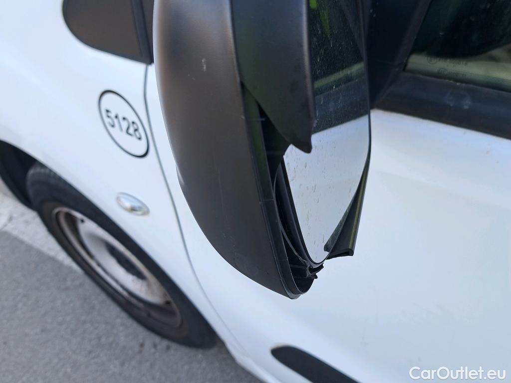  Peugeot  Partner PEUGEOT  VU 4p 2G furgón derivado de Furgón Confort PackL2 BlueHDi 73KW (100) #2