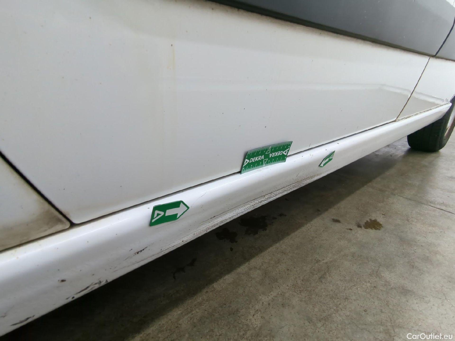  Peugeot  Expert  Fourgon  Fourgon L1H1 Pack CD Clim 2.0 130CV BVM6 #41