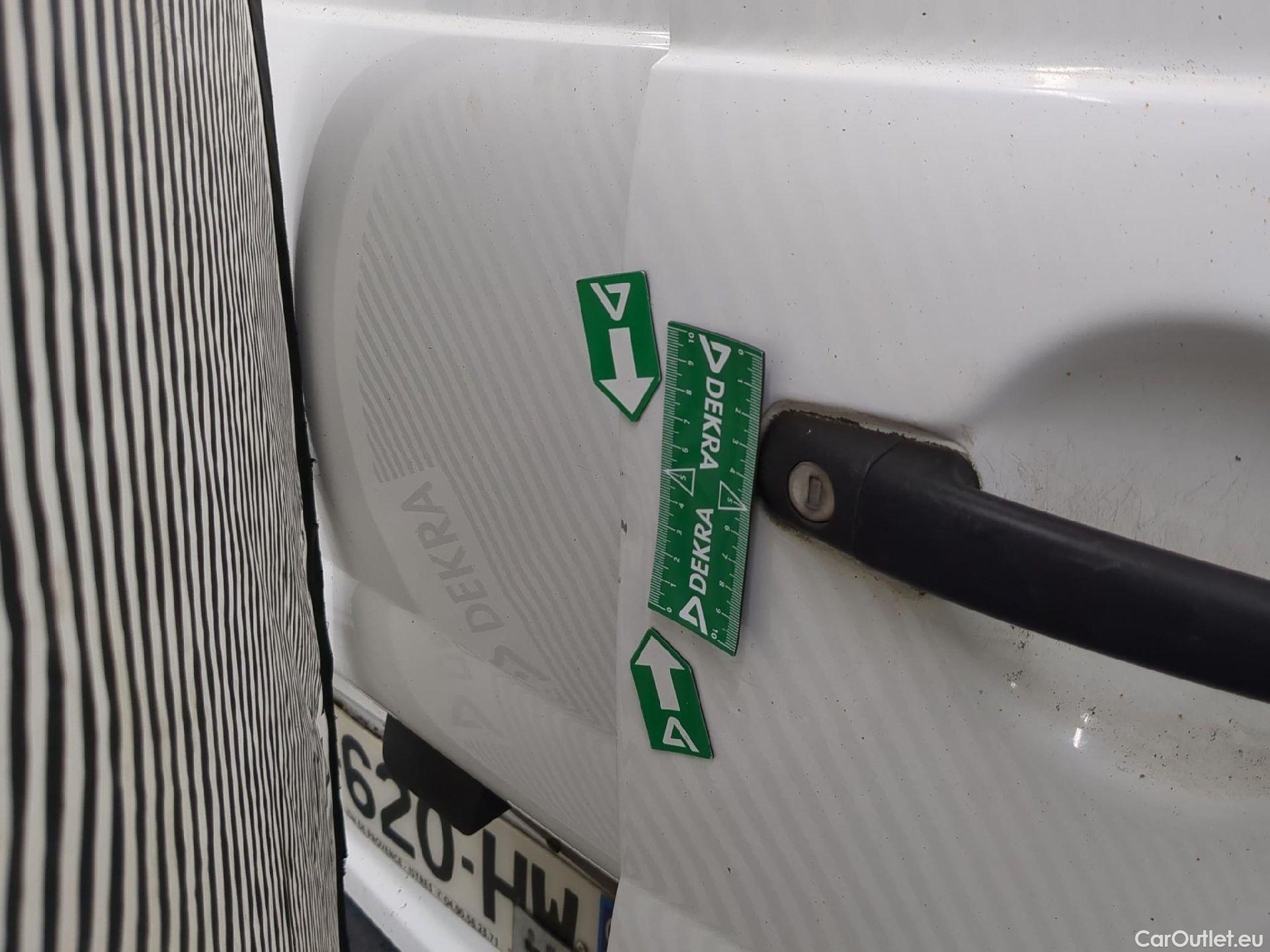  Peugeot  Expert  Fourgon  Fourgon L1H1 Pack CD Clim 2.0 130CV BVM6 #71