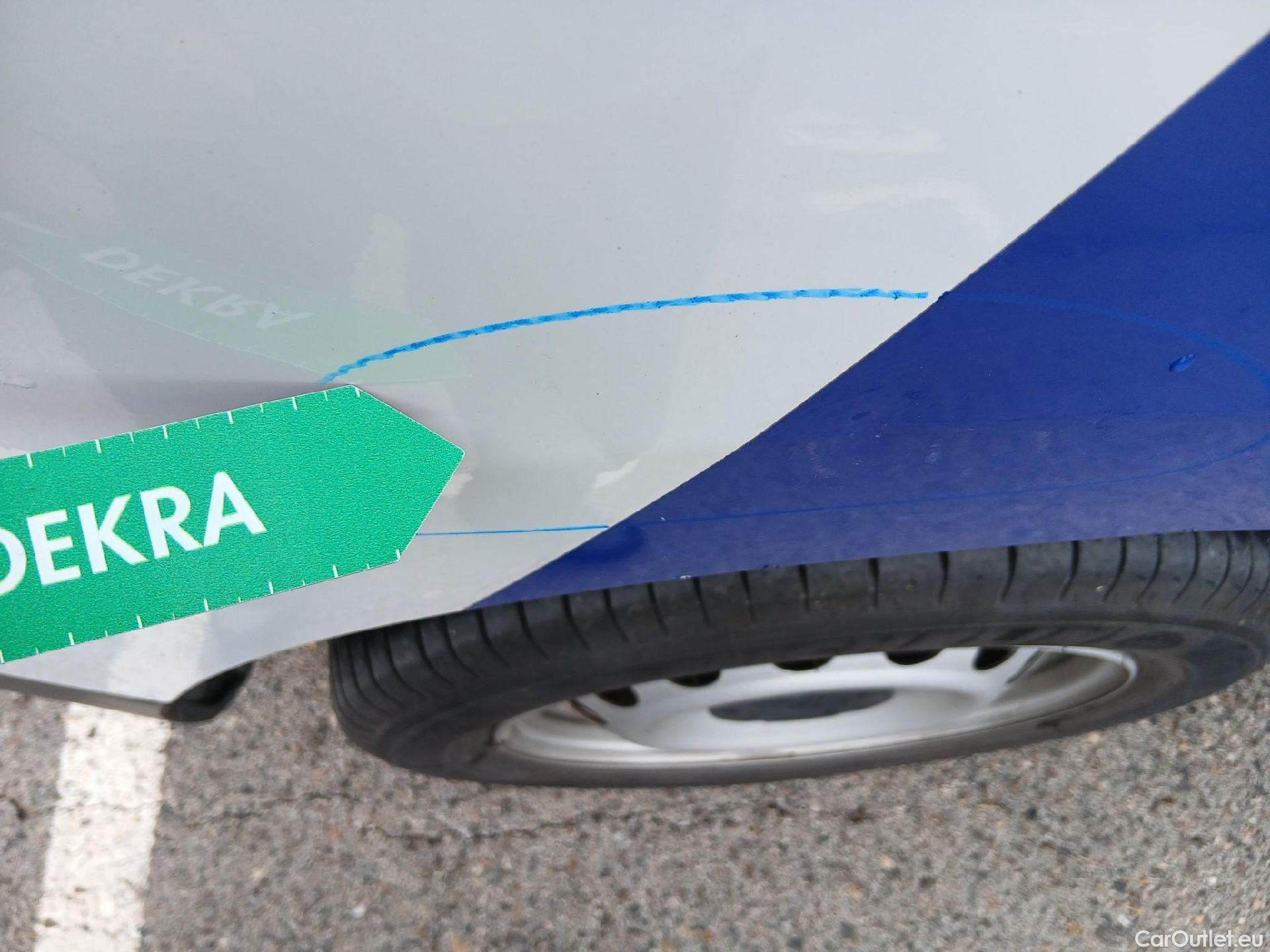  Citroen  Berlingo  Combi Live Pack Business M 1.5 BlueHDi 100CV MT6 E6d #19