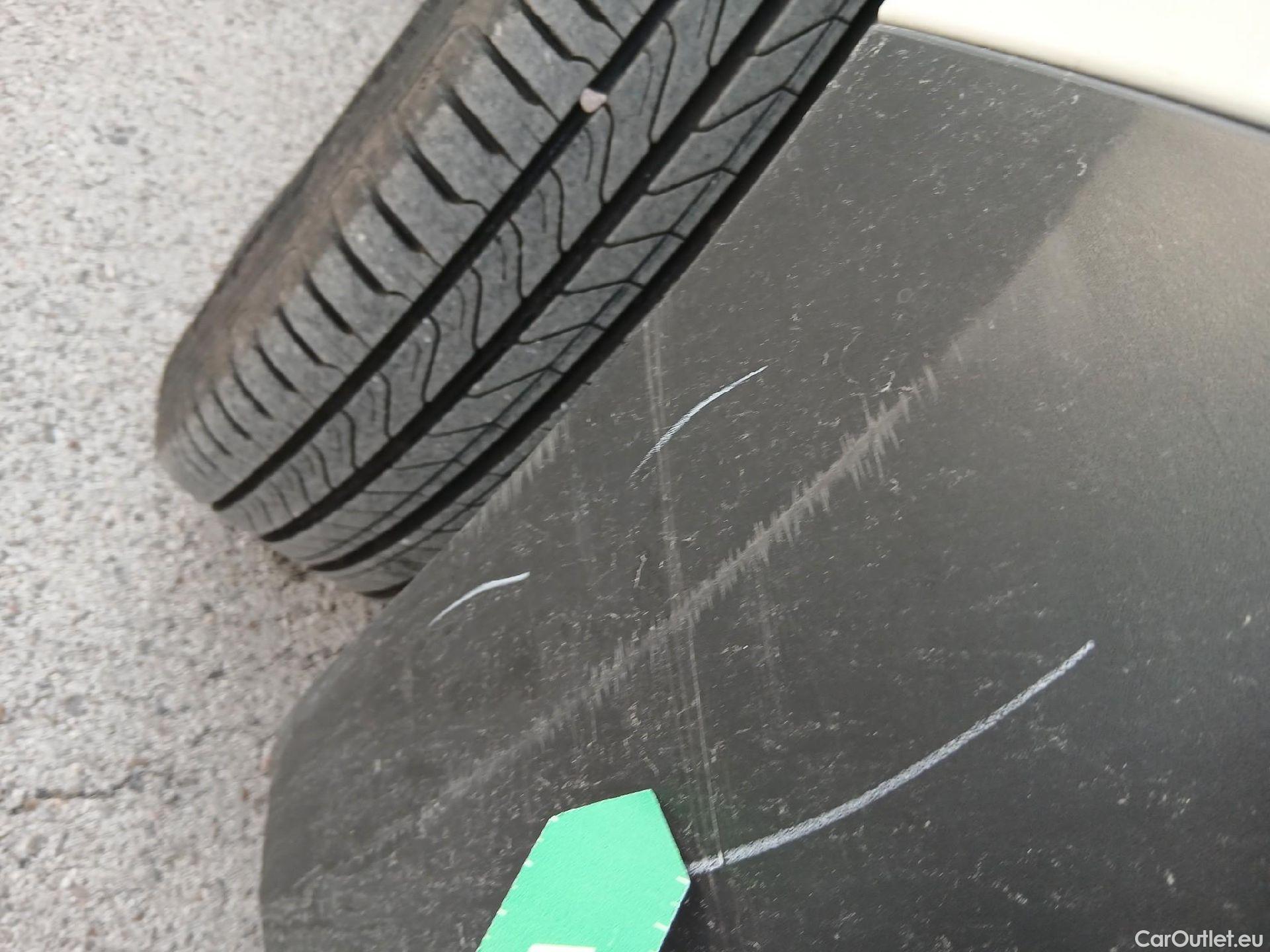  Peugeot  Partner PEUGEOT  / 2018 / 3P / furgón derivado de turismo Pro Standard 600kg BlueHDi 55kW #4