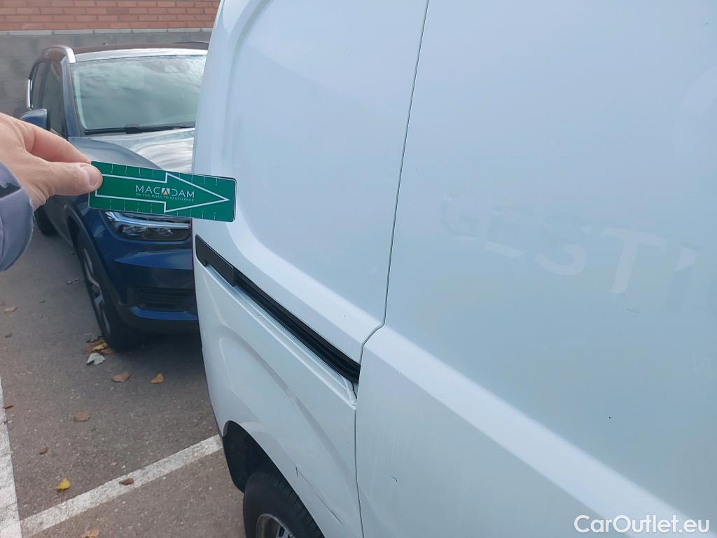  Peugeot  Partner PEUGEOT  / 2018 / 4P / furgón derivado de turismo Premium Standard 600kg BlueHDi 73kW #27