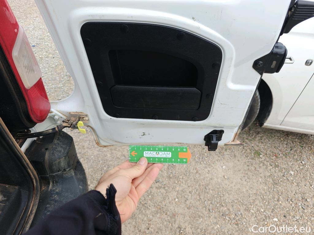  Opel  Combo OPEL  Life / 2018 / 5P / combi 1.5 TD 75kW (100CV) S/S Edition L (IND) #56