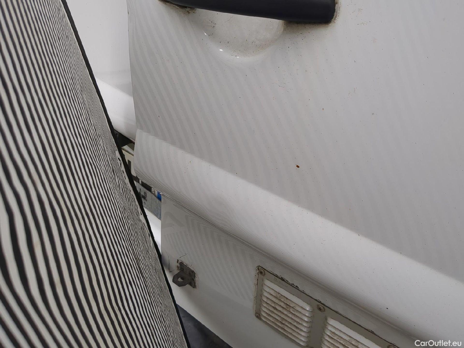  Peugeot  Expert  Fourgon  Fourgon L1H1 Pack CD Clim 2.0 130CV BVM6 #70