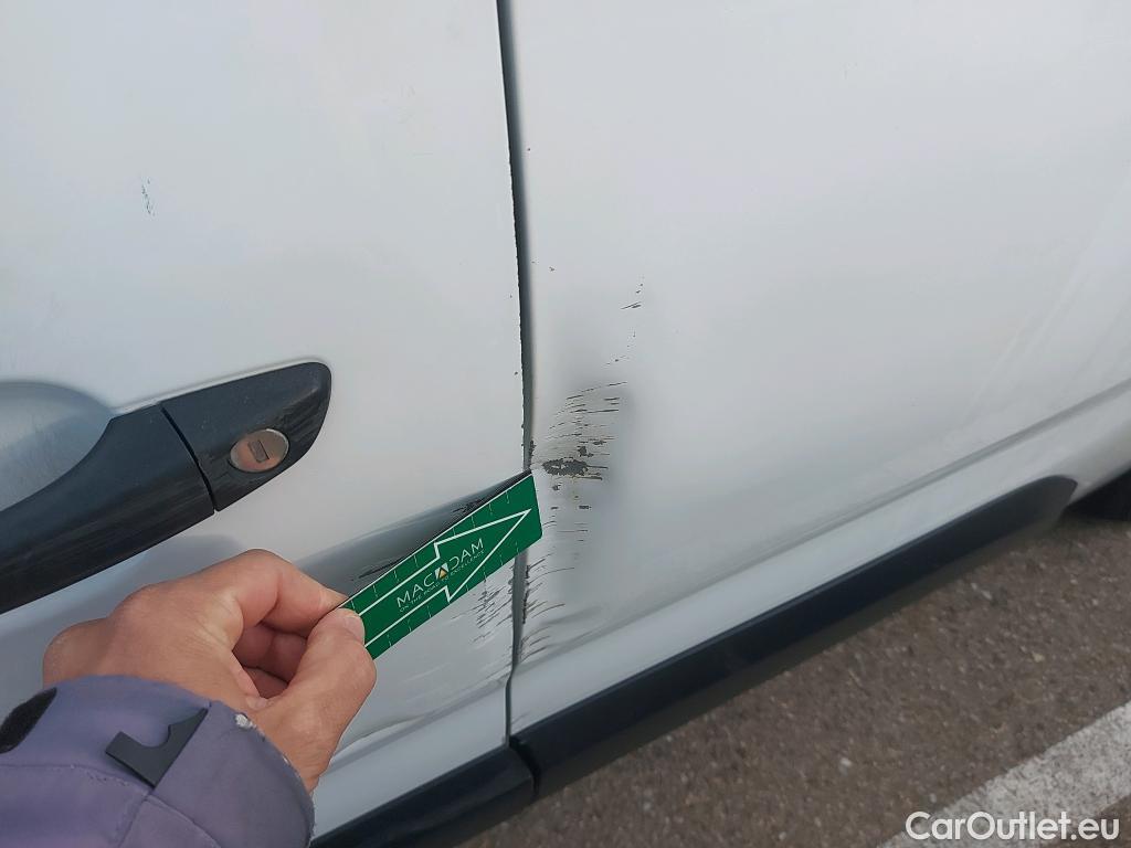  Peugeot  Partner PEUGEOT  / 2018 / 4P / furgón derivado de turismo Premium Standard 600kg BlueHDi 73kW #2