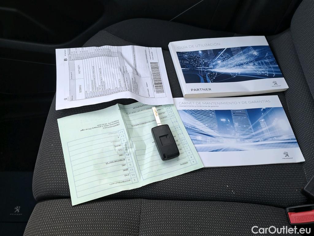  Peugeot  Partner PEUGEOT  VU 4p 2G furgón derivado de Furgón Confort PackL2 BlueHDi 73KW (100) #4