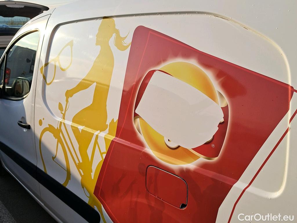  Peugeot  Partner PEUGEOT  VU 4p 2G furgón derivado de Furgón Confort PackL2 BlueHDi 73KW (100) #32