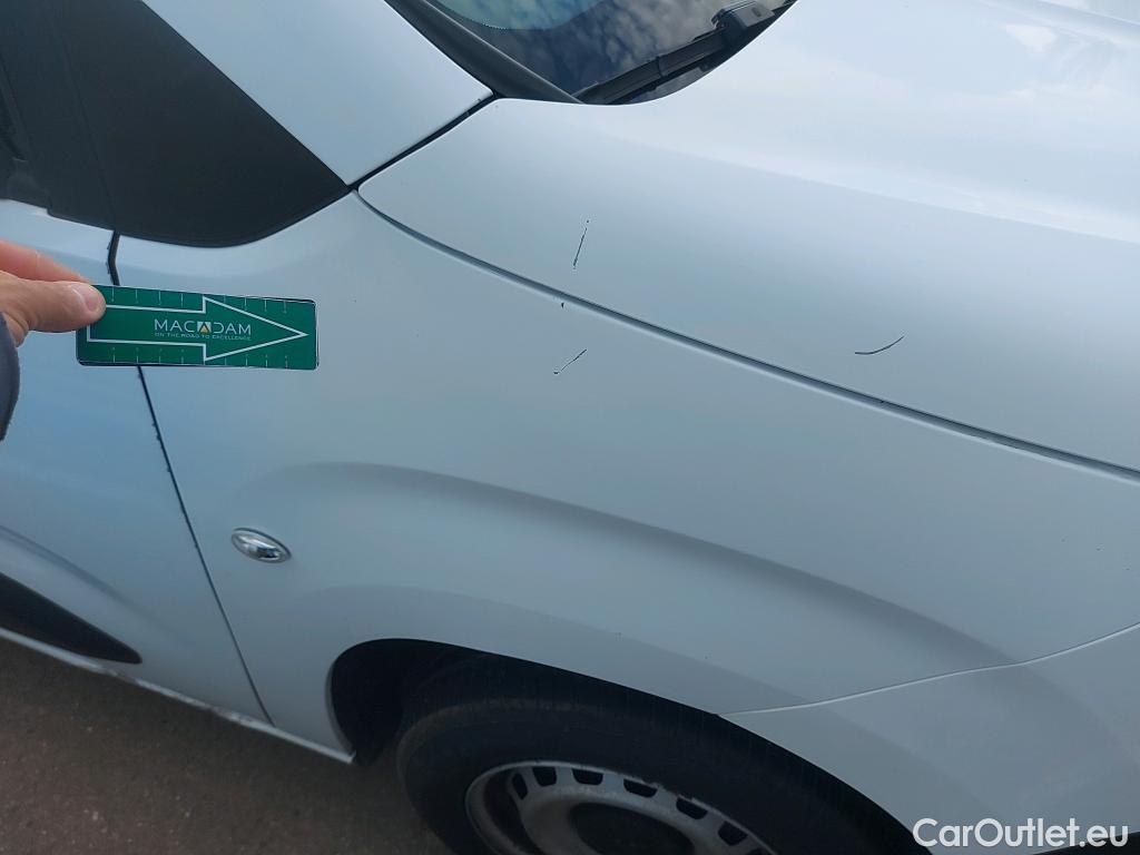  Peugeot  Partner PEUGEOT  / 2018 / 4P / furgón derivado de turismo Premium Standard 600kg BlueHDi 73kW #37