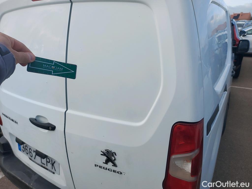  Peugeot  Partner PEUGEOT  / 2018 / 4P / furgón derivado de turismo Premium Standard 600kg BlueHDi 73kW #14