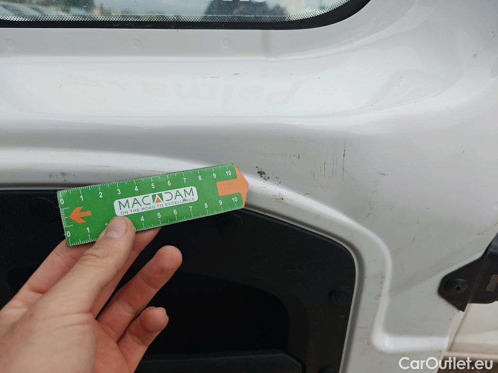  Opel  Combo OPEL  Life / 2018 / 5P / combi 1.5 TD 75kW (100CV) S/S Edition L (IND) #59