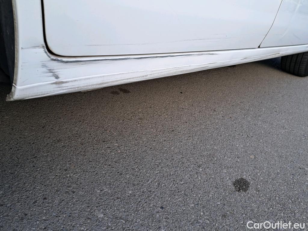  Peugeot  Partner PEUGEOT  VU 4p 2G furgón derivado de Furgón Confort PackL2 BlueHDi 73KW (100) #19