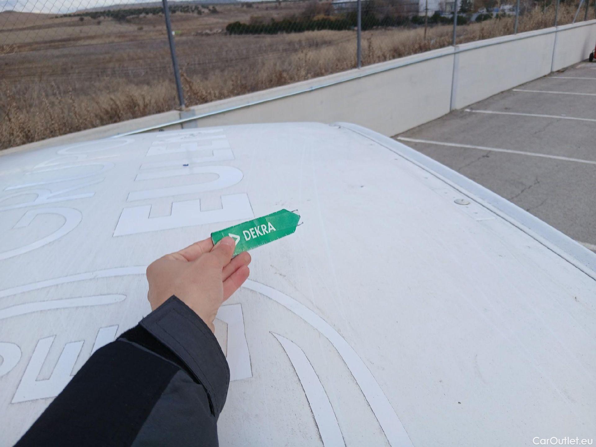  Citroen  Berlingo CITROEN  / 2015 / 3P / furgón derivado de turismo BlueHDi 55KW (75CV) #30