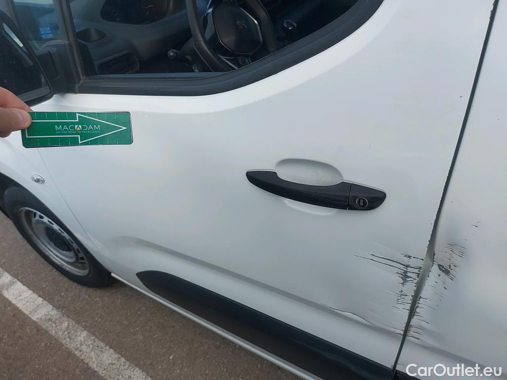  Peugeot  Partner PEUGEOT  / 2018 / 4P / furgón derivado de turismo Premium Standard 600kg BlueHDi 73kW #12