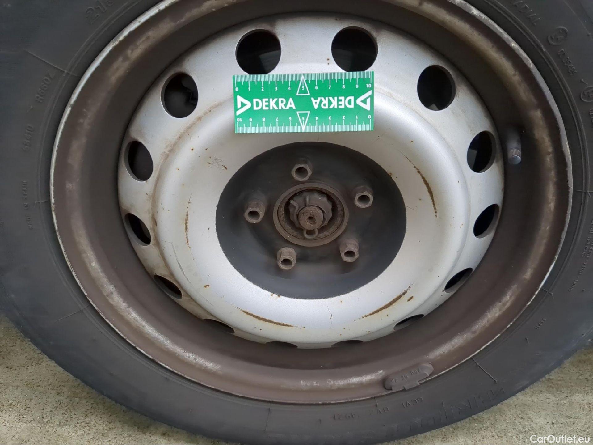  Peugeot  Expert  Fourgon  Fourgon L1H1 Pack CD Clim 2.0 130CV BVM6 #17