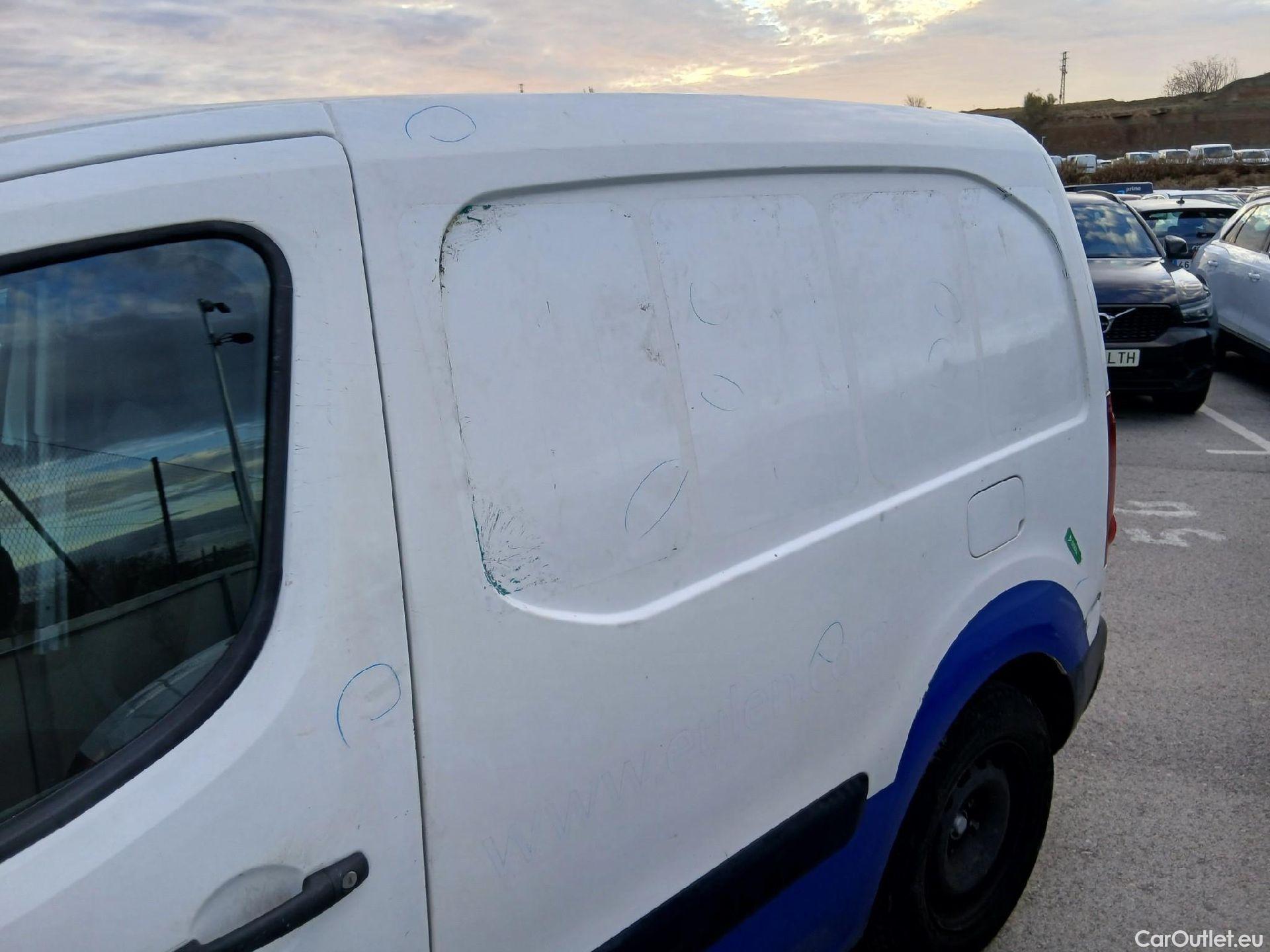  Citroen  Berlingo CITROEN  / 2015 / 3P / furgón derivado de turismo BlueHDi 55KW (75CV) #10