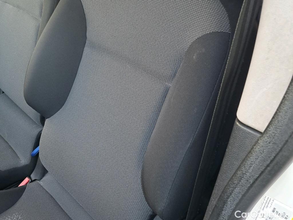  Peugeot  Partner PEUGEOT  VU 4p 2G furgón derivado de Furgón Confort PackL2 BlueHDi 73KW (100) #24