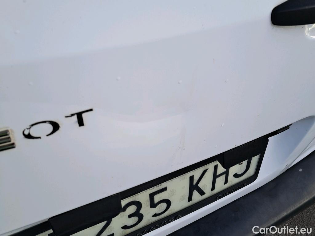  Peugeot  Partner PEUGEOT  VU 4p 2G furgón derivado de Furgón Confort PackL2 BlueHDi 73KW (100) #21