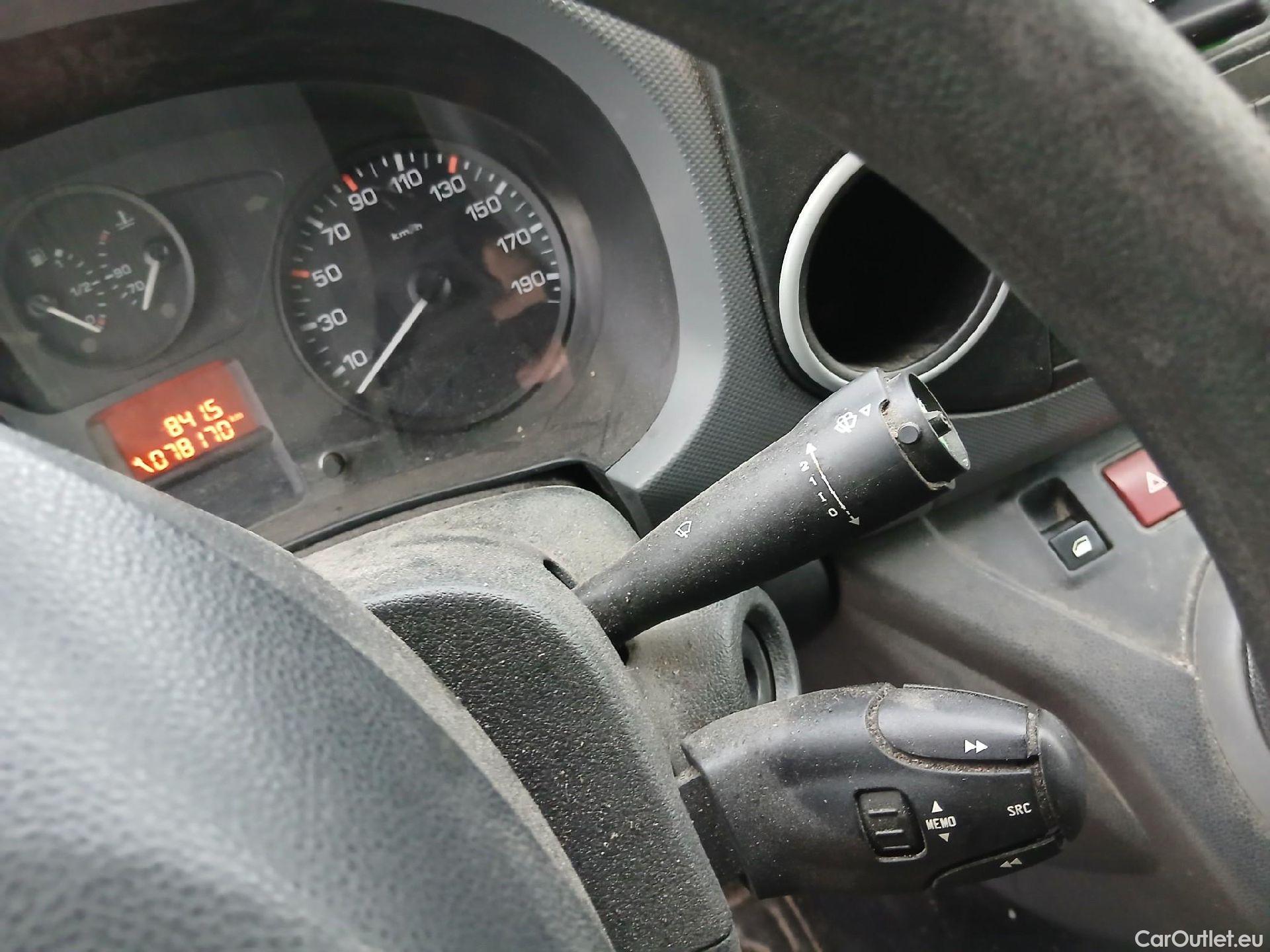  Citroen  Berlingo CITROEN  / 2015 / 3P / furgón derivado de turismo BlueHDi 55KW (75CV) #15