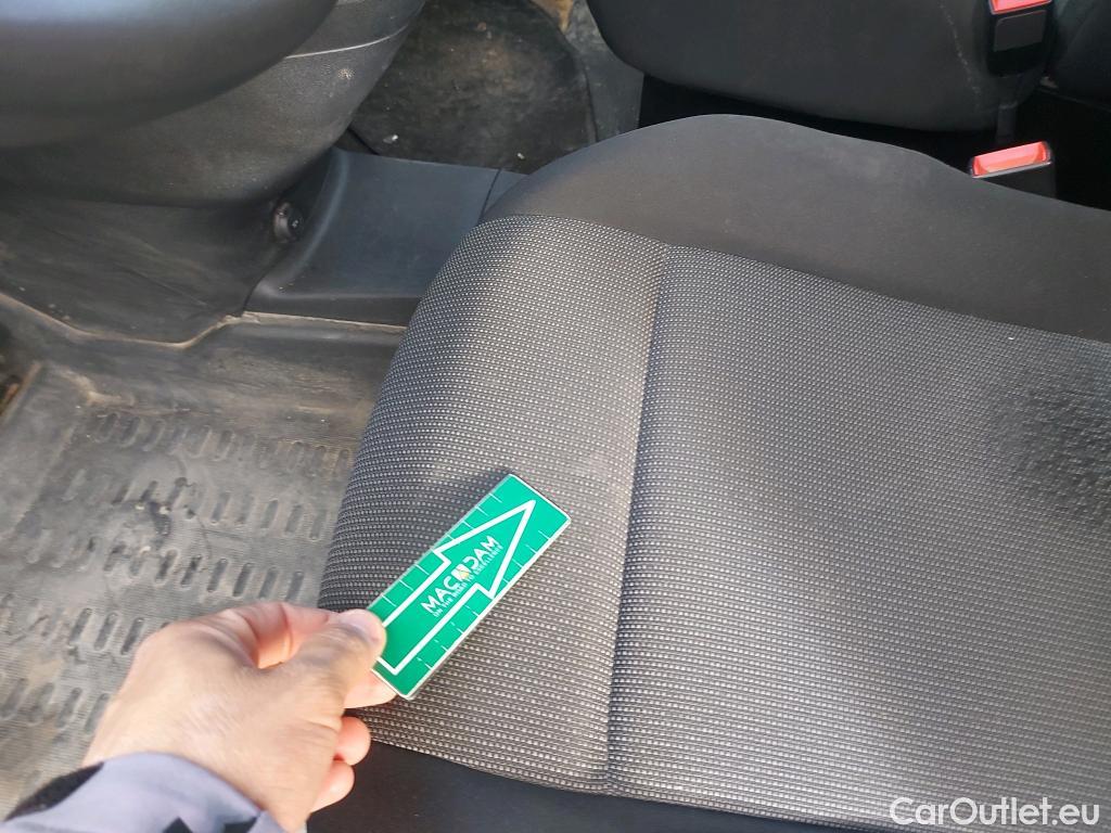  Peugeot  Partner PEUGEOT  / 2018 / 4P / furgón derivado de turismo Premium Standard 600kg BlueHDi 73kW #31