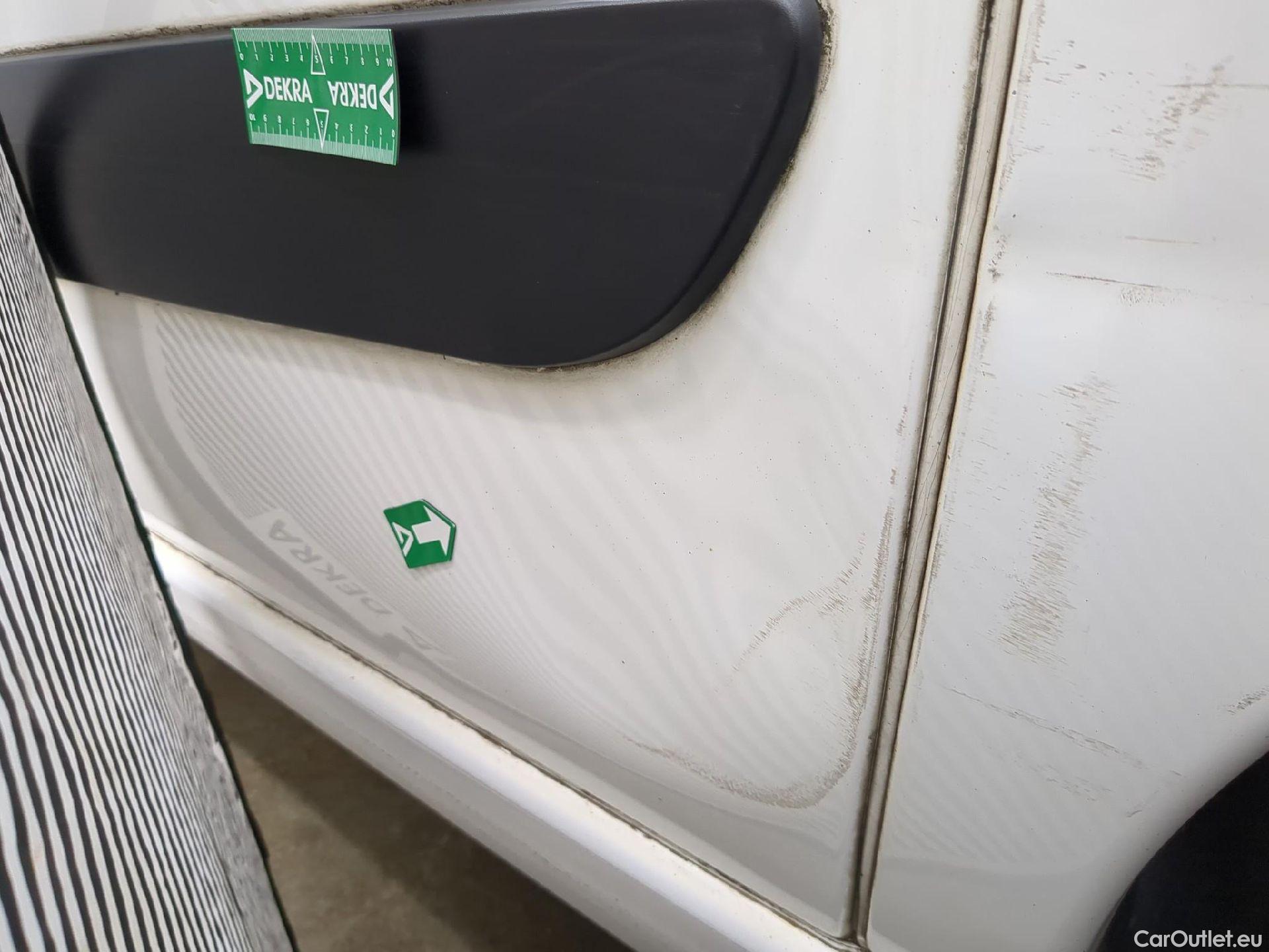  Peugeot  Expert  Fourgon  Fourgon L1H1 Pack CD Clim 2.0 130CV BVM6 #46