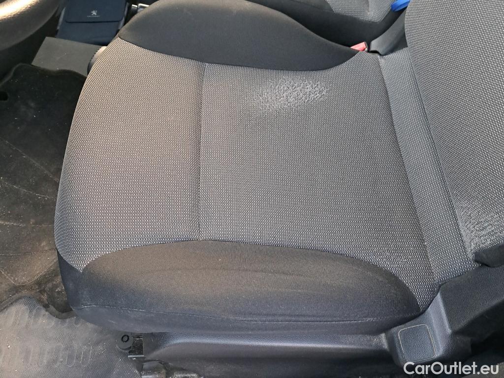  Peugeot  Partner PEUGEOT  VU 4p 2G furgón derivado de Furgón Confort PackL2 BlueHDi 73KW (100) #26