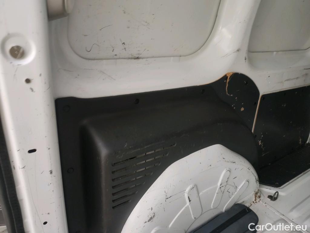  Renault  Kangoo RENAULT  Furgón/2013/3P/furgón derivado de turismo Profesional dCi 55 kW (75 CV) #24