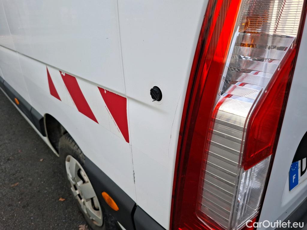  Nissan  NV400 NISSAN  VU 4p Fourgon L3H2 2.3 DCI TT 165 S/S 3500 Business #92