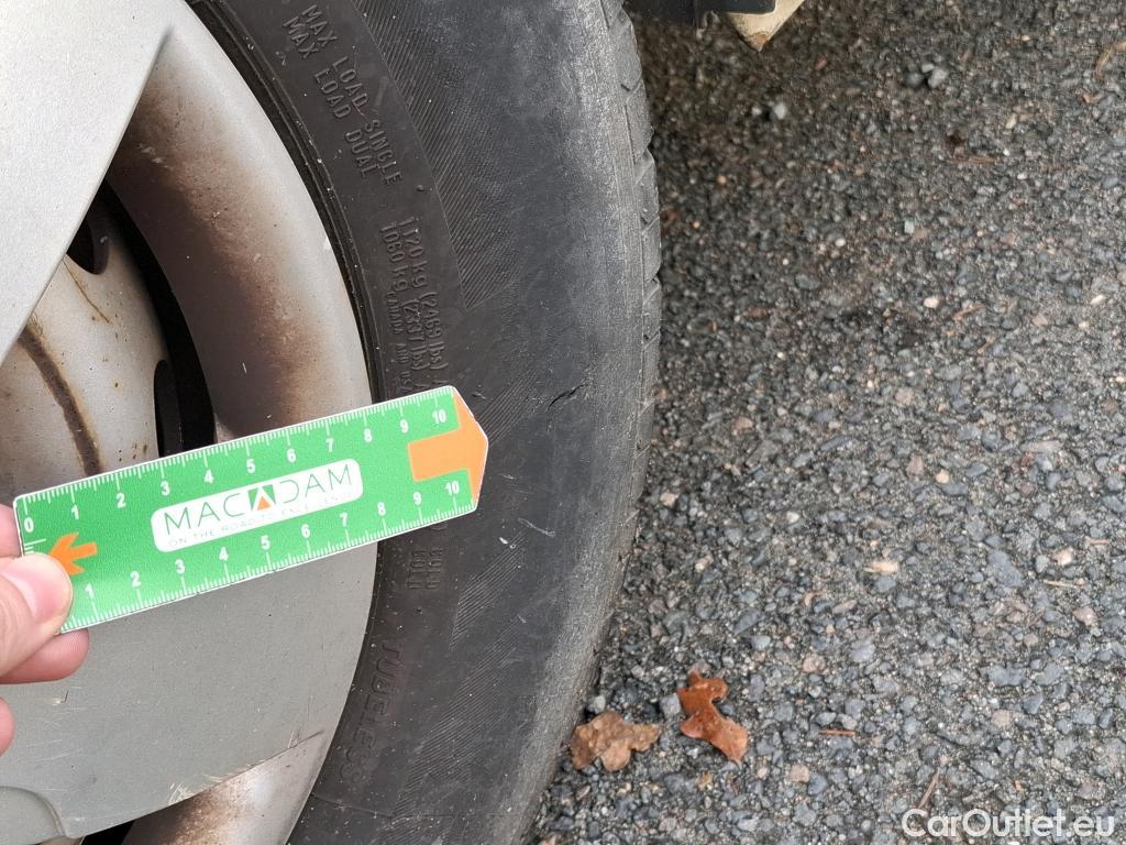  Nissan  NV400 NISSAN  VU 4p Fourgon L3H2 2.3 DCI TT 165 S/S 3500 Business #87