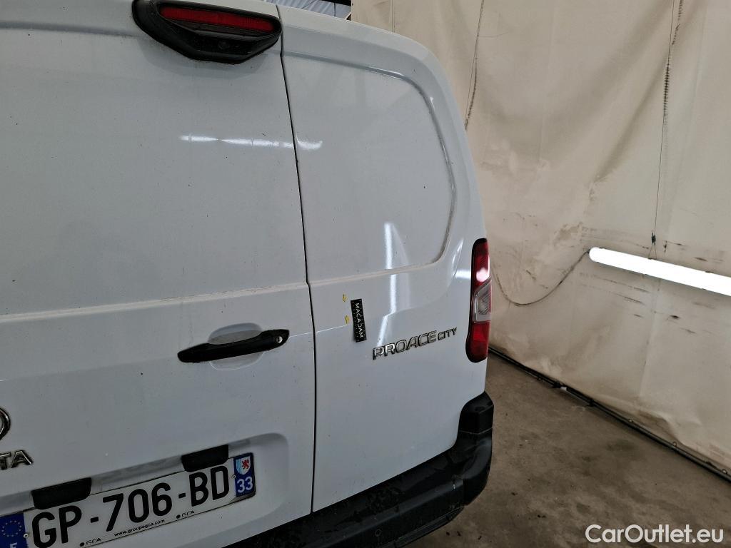 Toyota  Proace TOYOTA  City / 2019 / 4P / Fourgonnette 1.5 Long 100 D-4D Business #48