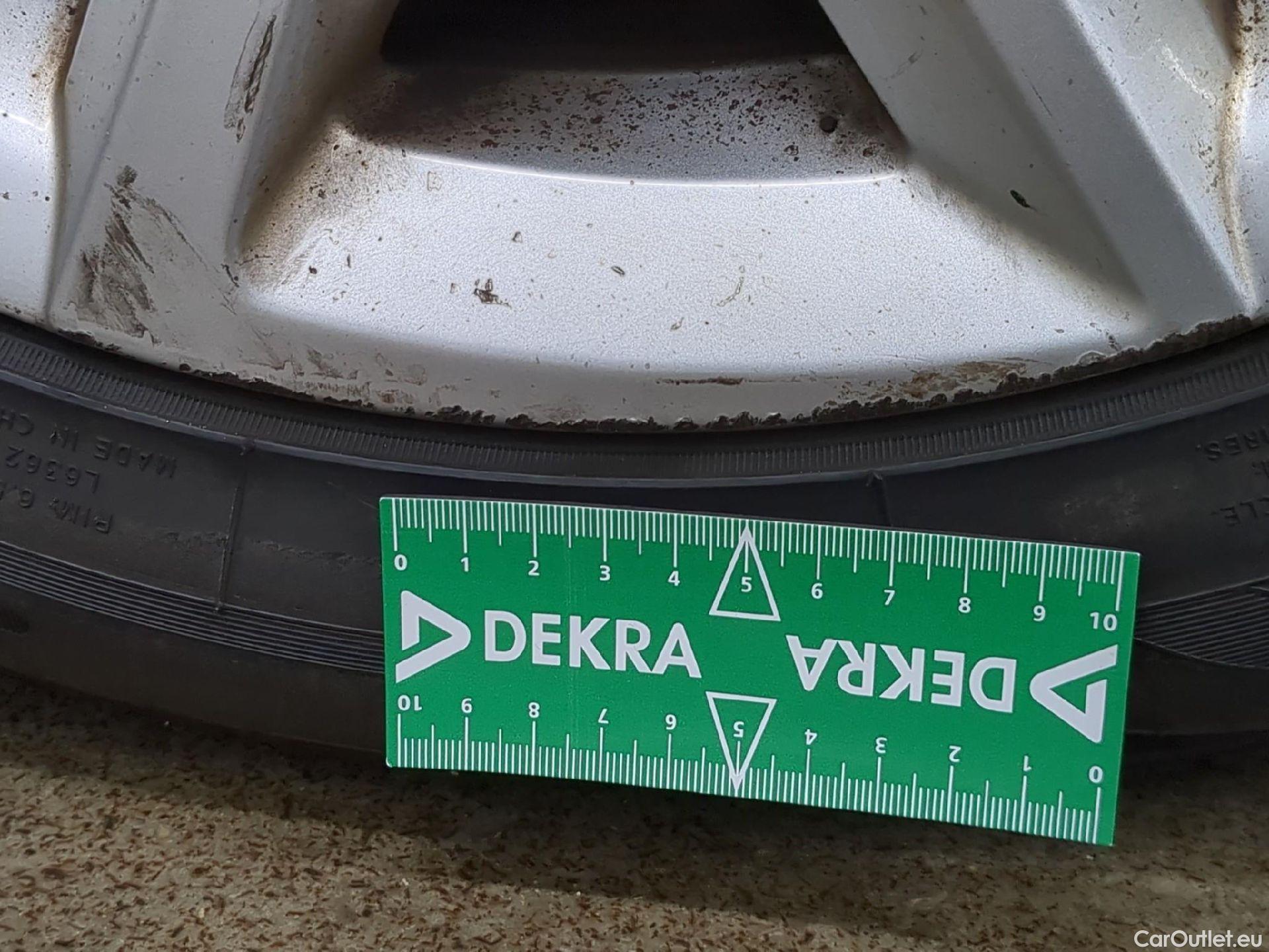  Seat  Leon  Sportstourer / 2020 / 5P / Break 1.0 eTSI 110 DSG S&S Style Business / TRANSFO VP/VF #9