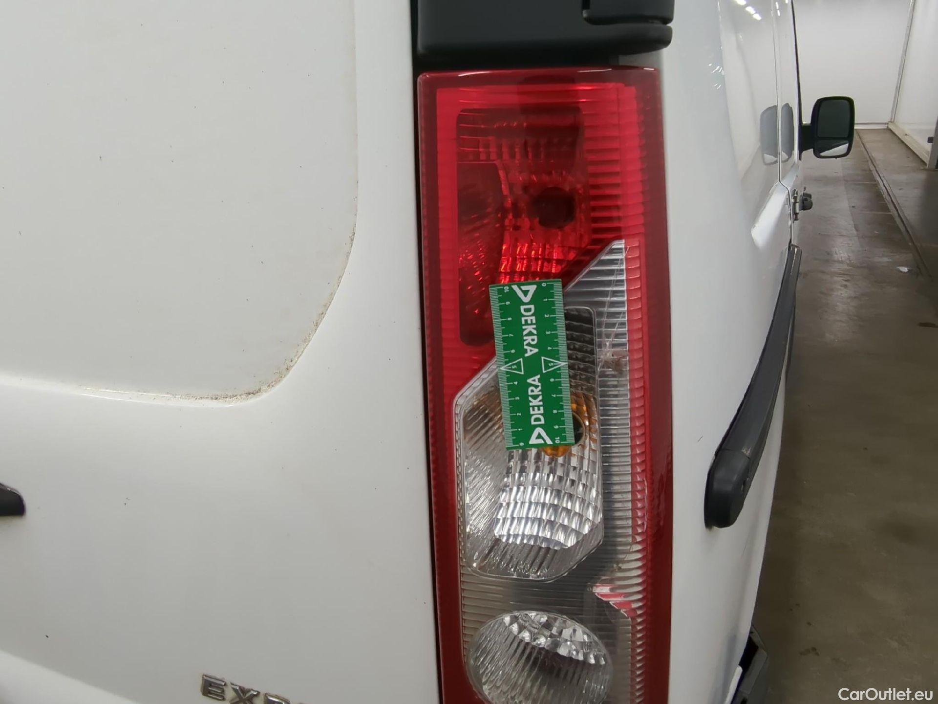  Peugeot  Expert  Fourgon  Fourgon L1H1 Pack CD Clim 2.0 130CV BVM6 #74