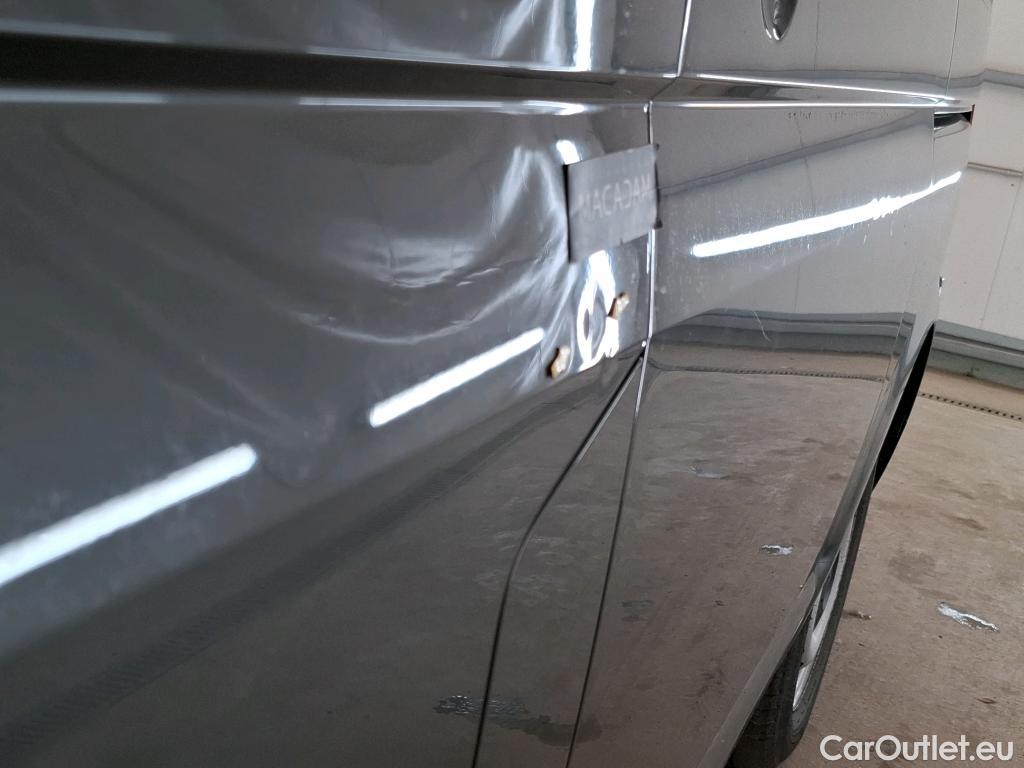  Volkswagen  Transporter T6  Fourgon 2.0 TDI 150CV BVA7 E6 #9