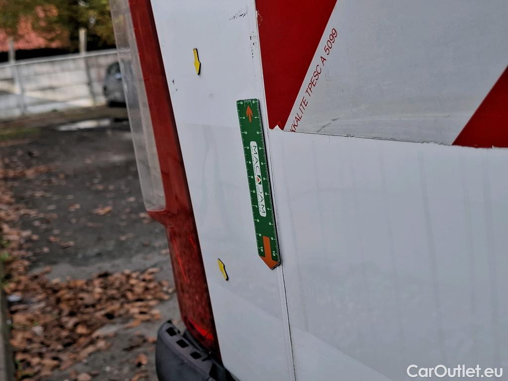  Nissan  NV400 NISSAN  VU 4p Fourgon L3H2 2.3 DCI TT 165 S/S 3500 Business #54