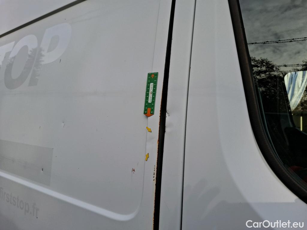  Nissan  NV400 NISSAN  VU 4p Fourgon L3H2 2.3 DCI TT 165 S/S 3500 Business #32