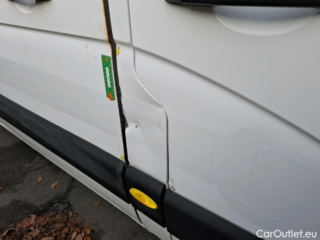  Nissan  NV400 NISSAN  VU 4p Fourgon L3H2 2.3 DCI TT 165 S/S 3500 Business #1