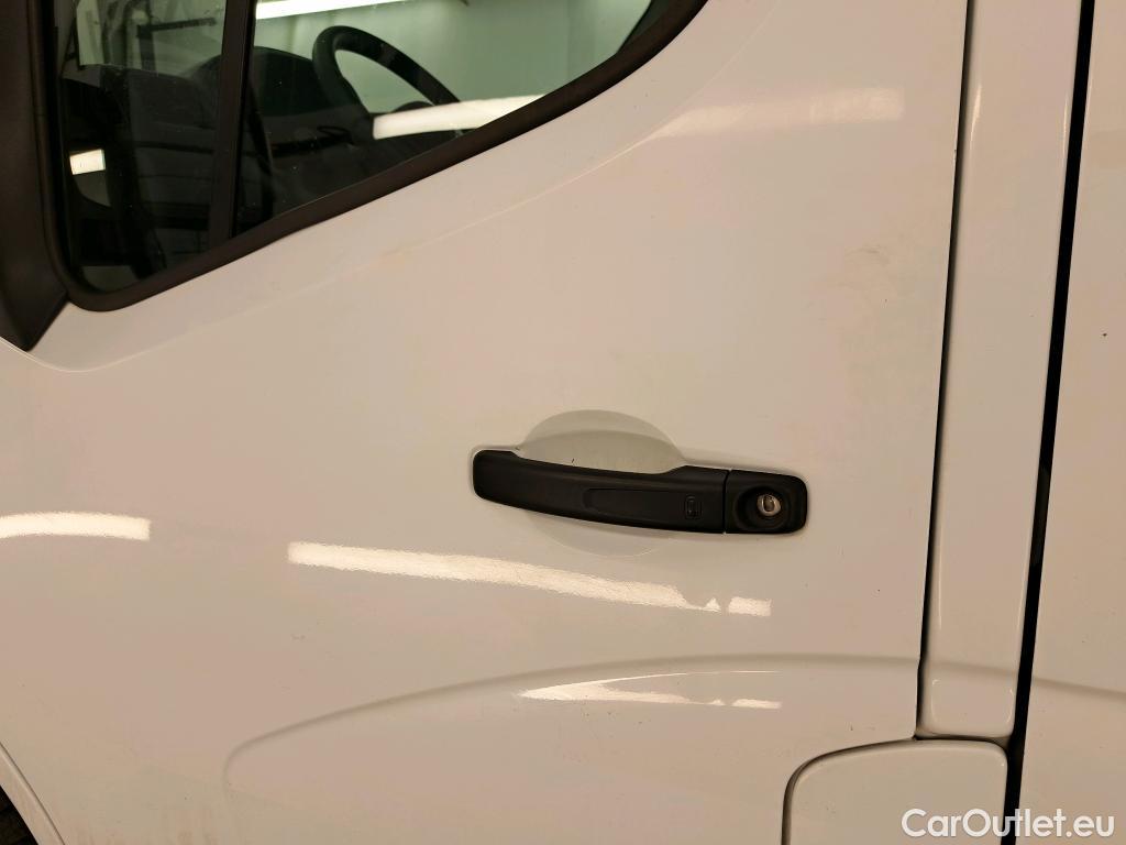  Nissan  NV400 NISSAN  / 2014 / 4P / Fourgon tôlé L2H2 2.3 dCi 165 EUVI S/S 3t5 N-Connecta #32