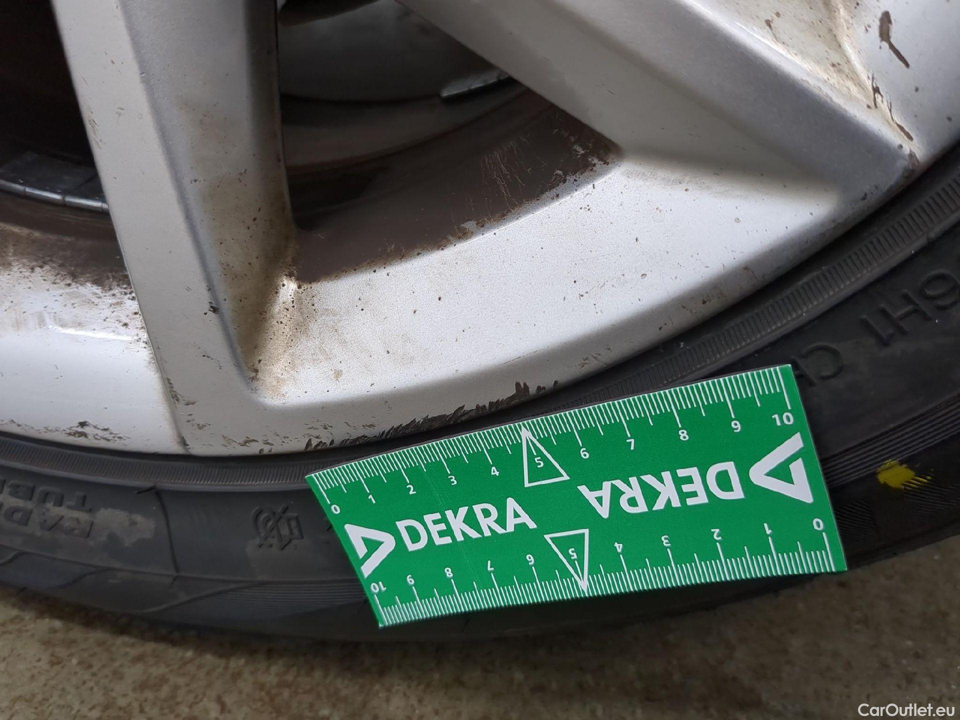  Seat  Leon  Sportstourer / 2020 / 5P / Break 1.0 eTSI 110 DSG S&S Style Business / TRANSFO VP/VF #10