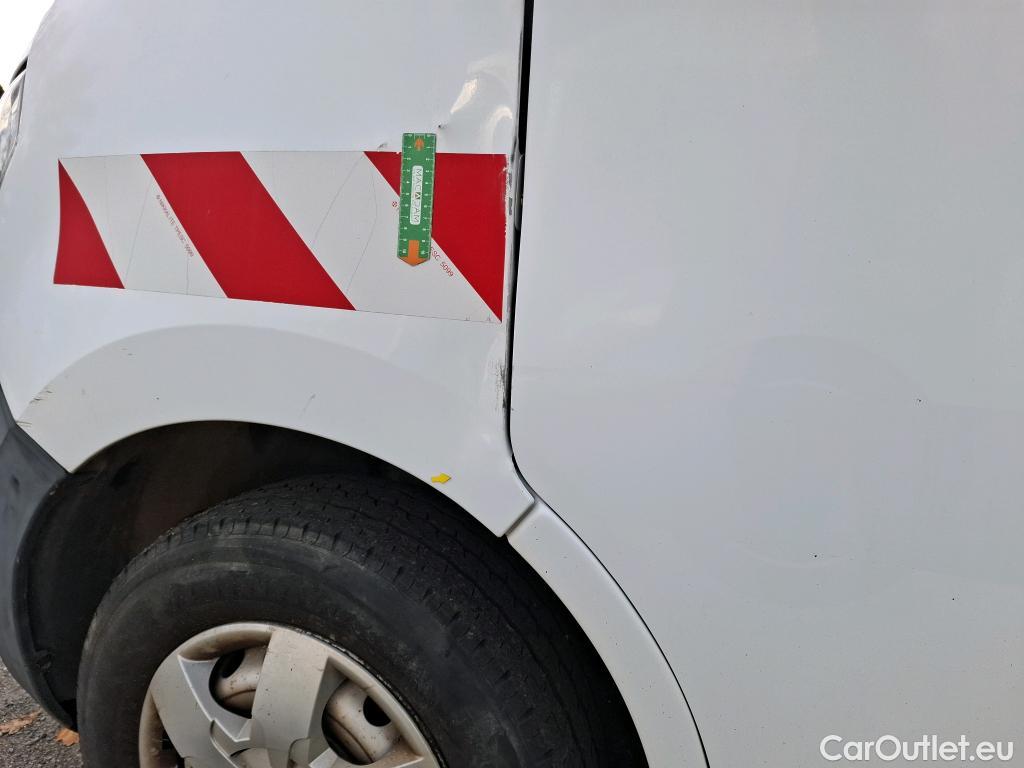  Nissan  NV400 NISSAN  VU 4p Fourgon L3H2 2.3 DCI TT 165 S/S 3500 Business #19