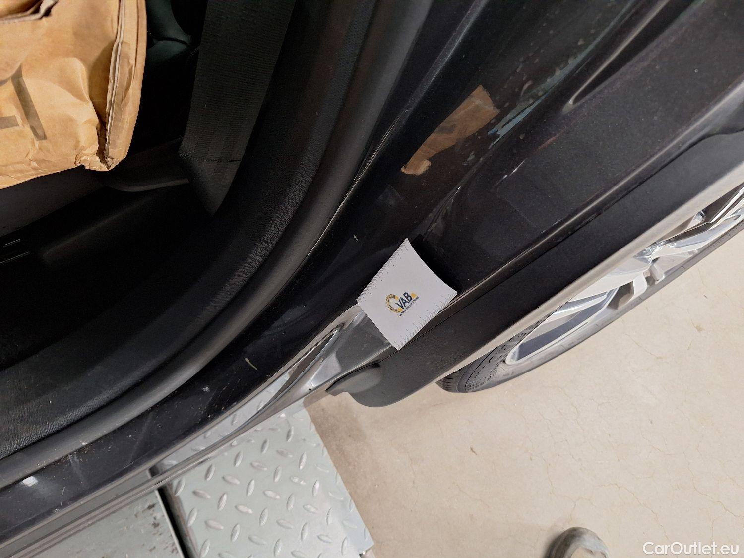  Peugeot  5008 Peugeot,  FL'20, Peugeot  1.5 BlueHDi 96kW S&S EAT8 Allure Pack #55