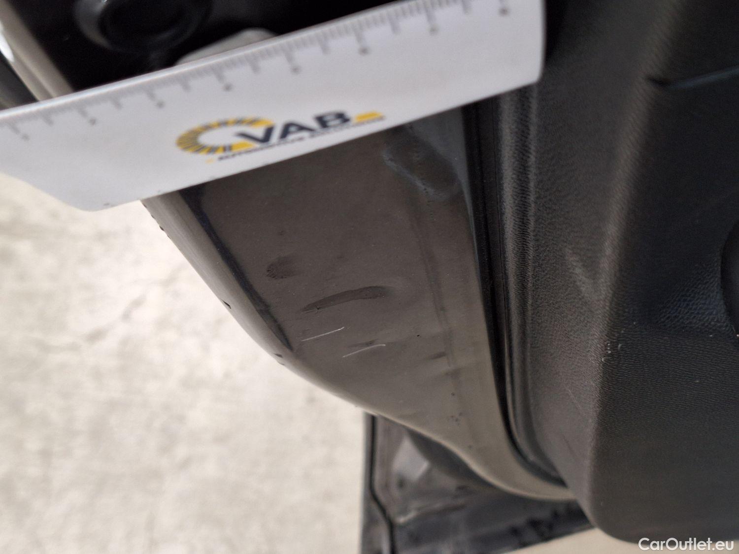  Peugeot  5008 Peugeot,  '16, Peugeot  1.5 BlueHDi 96kW S&S GT Line 5d 7pl #37