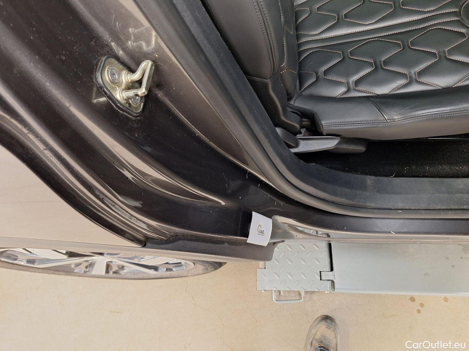  Peugeot  5008 Peugeot,  '16, Peugeot  1.5 BlueHDi 96kW S&S GT Line 5d 7pl #26