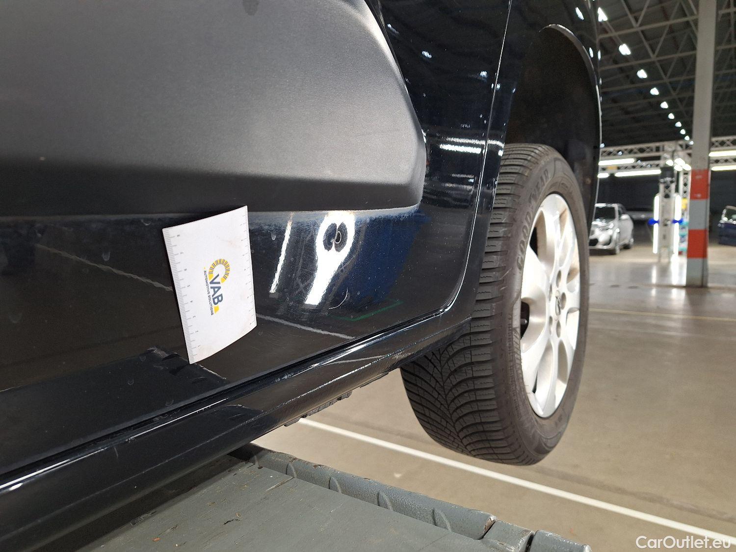  Opel  Combo Opel,  Life '18, Opel  Life 1.5 Turbo D BlueI 96kW S/S Eleganc #17