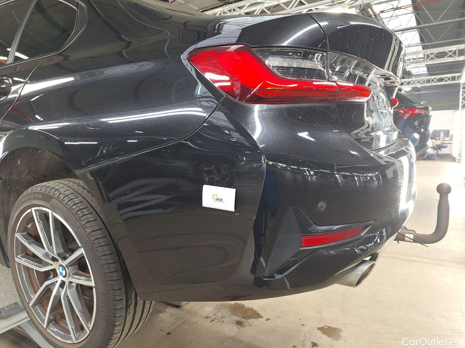  Bmw  Serie 3 BMW, 3-serie '18, BMW 3 Reeks Berline 318dA (110 kW) 4d #18