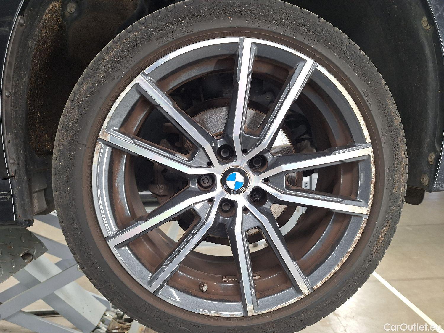  Bmw  Serie 3 BMW, 3-serie '18, BMW 3 Reeks Berline 318dA (110 kW) 4d #1