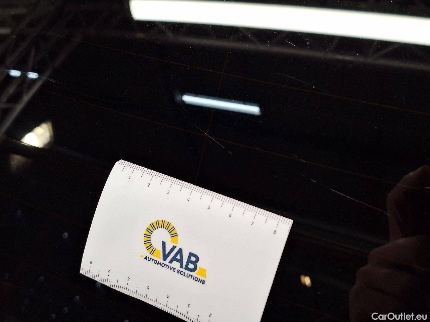  Ford  S-Max Ford,  '15, Ford  2.0 TDCi 110kW S/S Aut. Titanium 5d #30