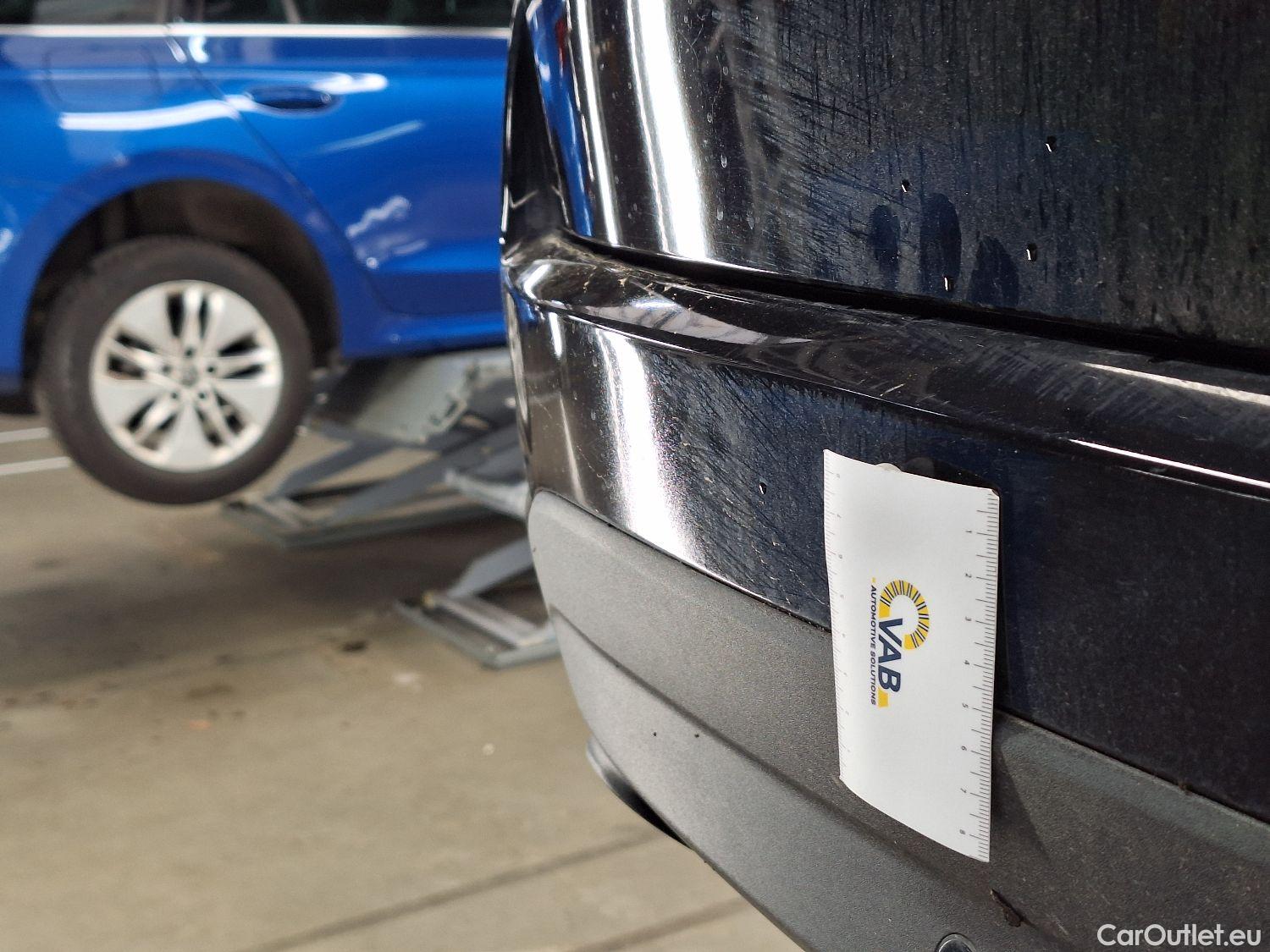  Ford  S-Max Ford,  '15, Ford  2.0 TDCi 110kW S/S Aut. Titanium 5d #10