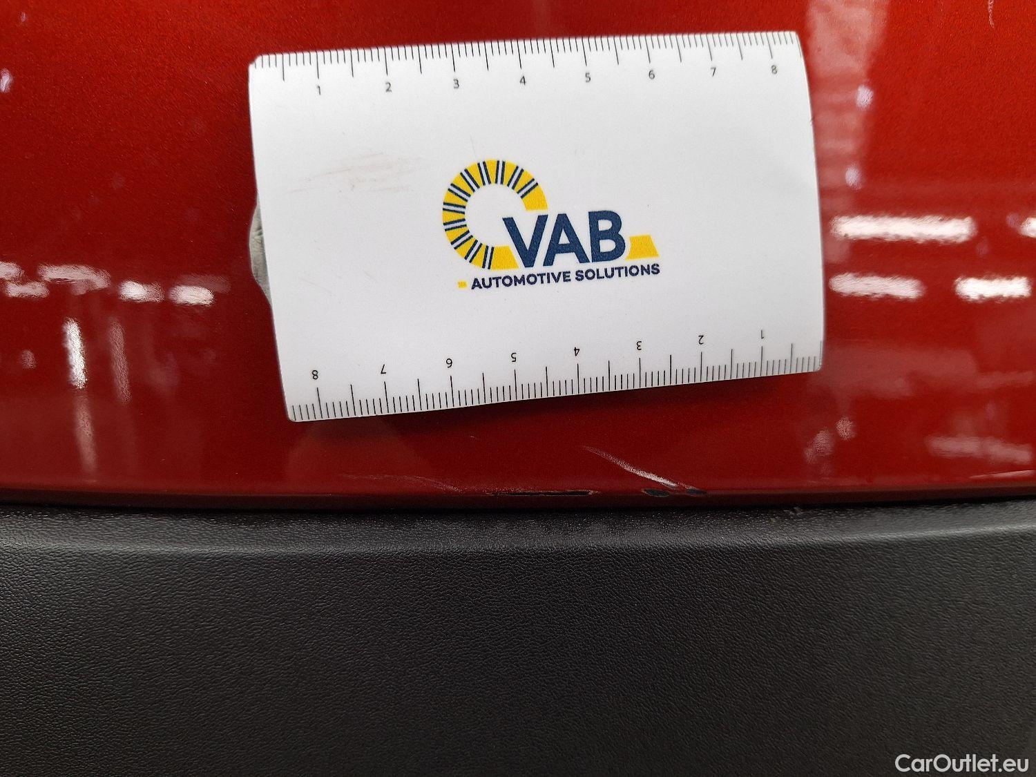  Volvo  XC 40 Volvo, XC40 '17, Volvo XC40 T5 Recharge Geartronic R-Design 5d #36