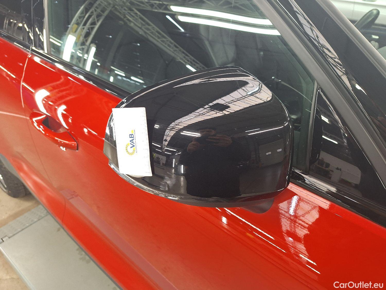  Volvo  XC 40 Volvo, XC40 '17, Volvo XC40 T5 Recharge Geartronic R-Design 5d #3