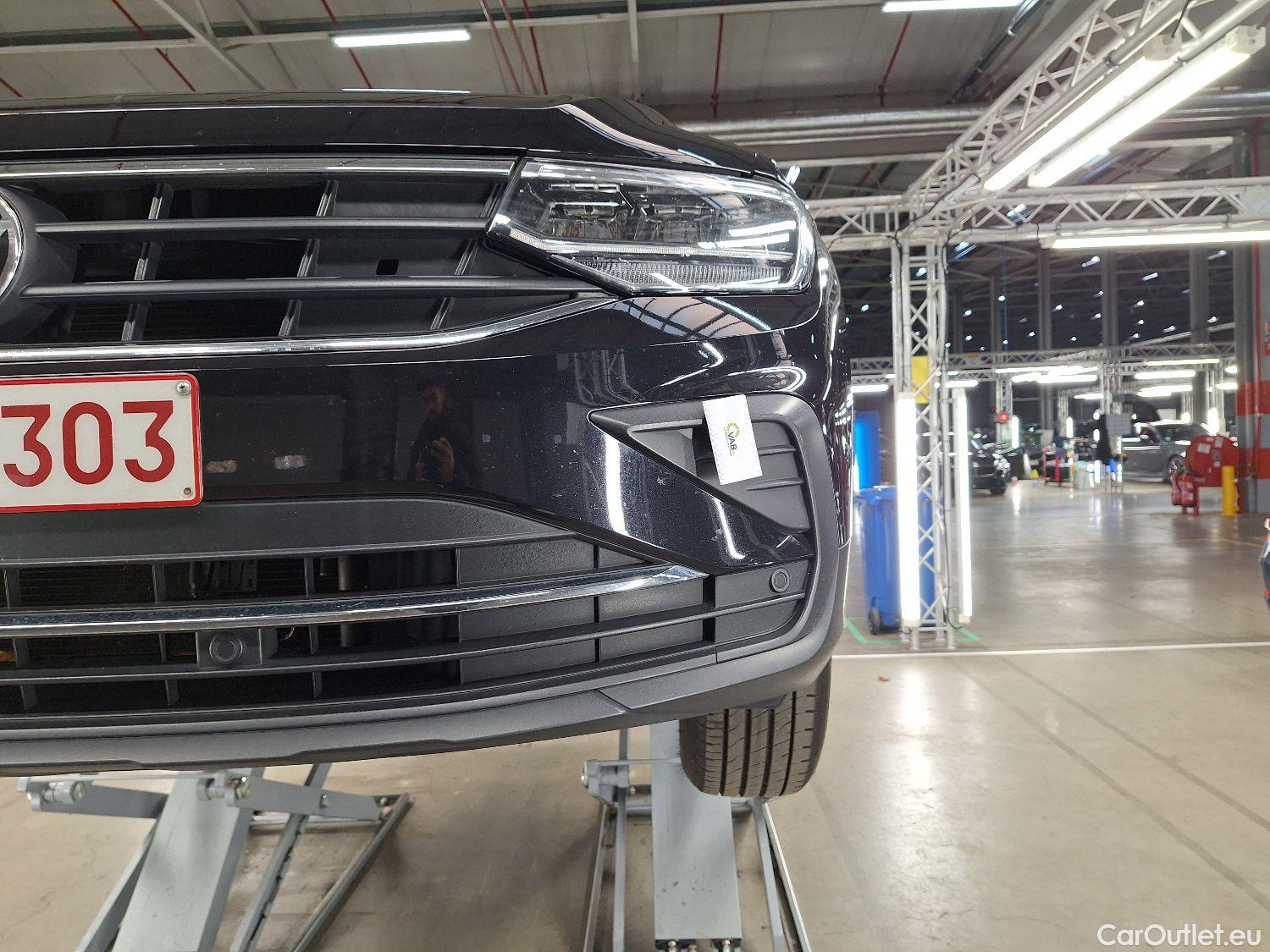  Volkswagen  Tiguan VW,  FL'20, Volkswagen  1.5 TSI 110kW DSG Active 5d #1