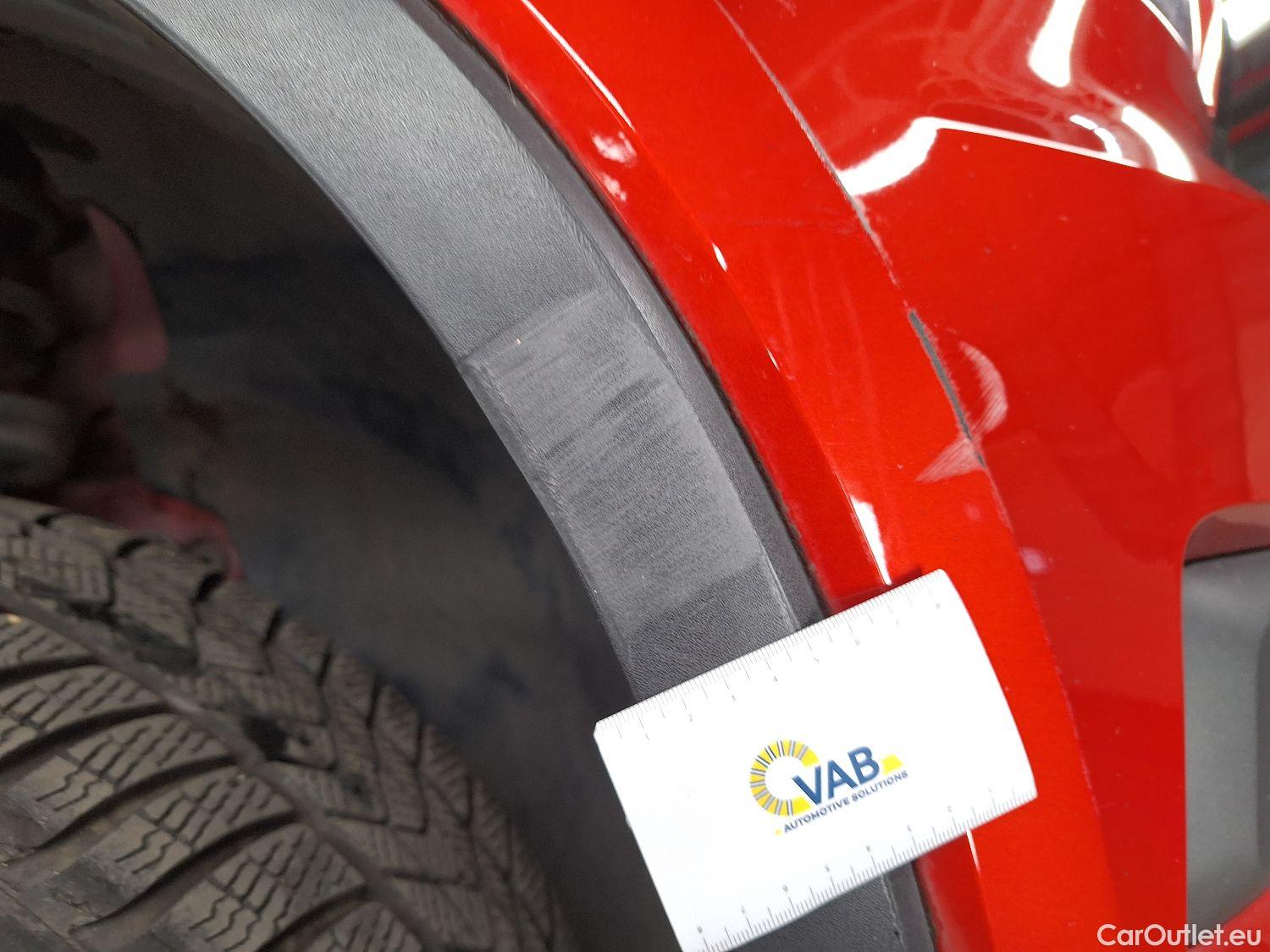  Volvo  XC 40 Volvo, XC40 '17, Volvo XC40 T5 Recharge Geartronic R-Design 5d #12